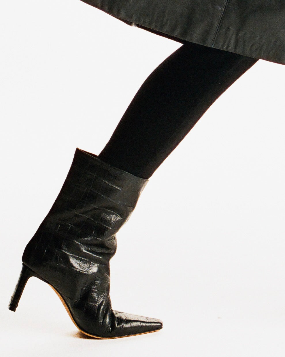 Olympe Mid Cut croco boot – close-up of Italian crocodile-embossed calf leather texture – KATT FORE