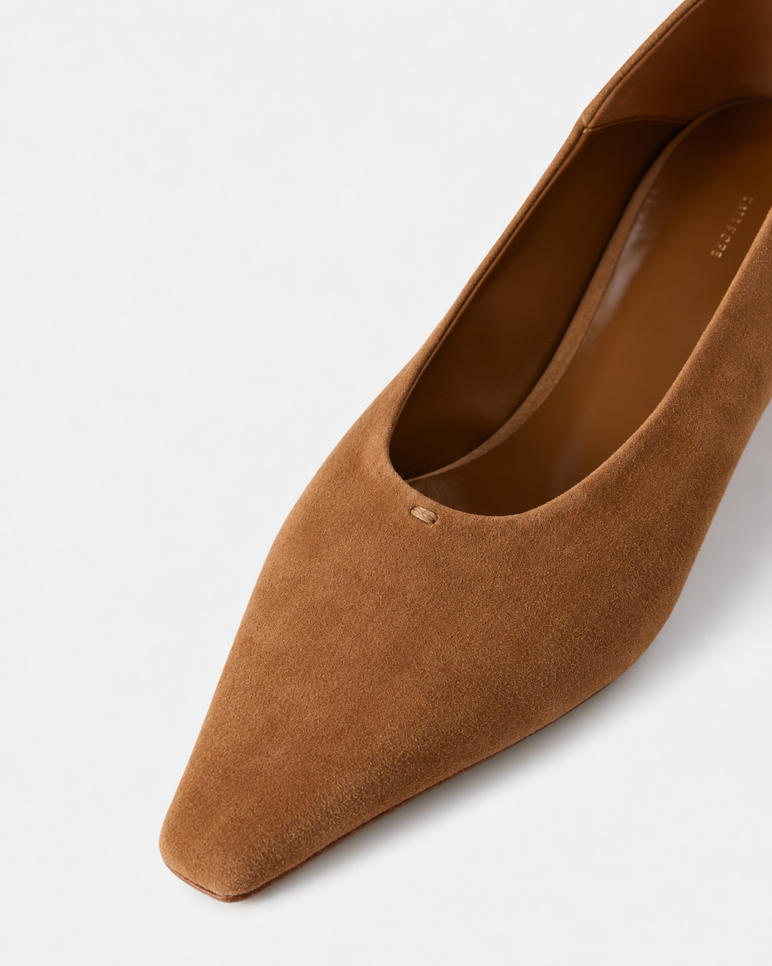 Dyan Pump Taupe Suede